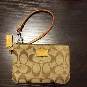 COACH WRISTLET (AUTHENTIC)